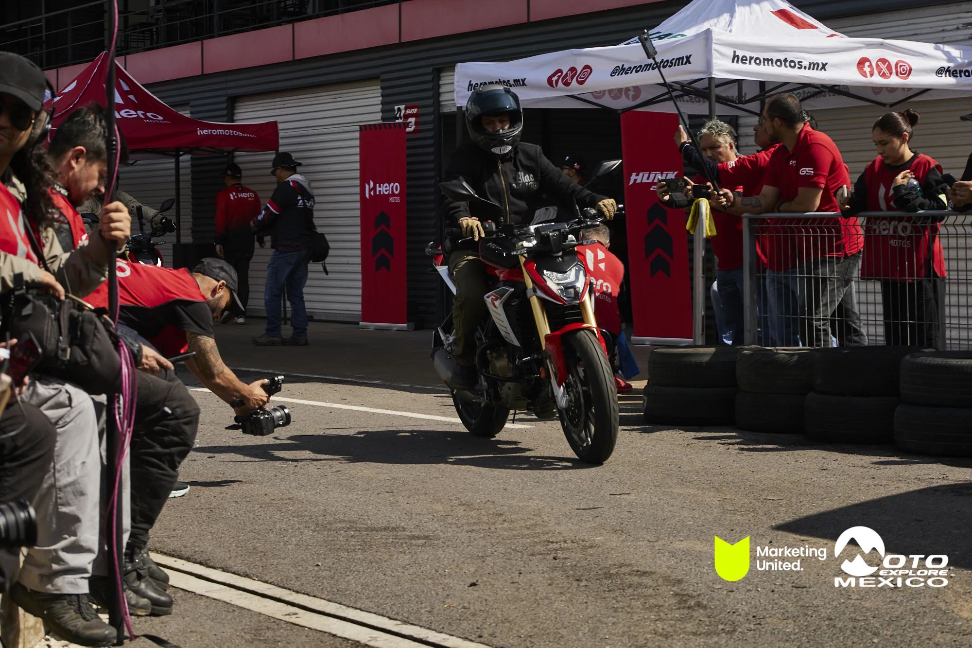 HUNK TRACKDAY 225